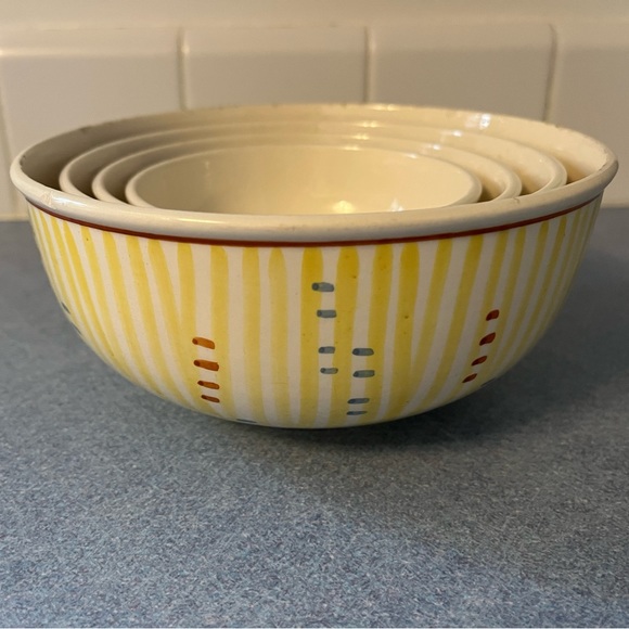 Accents Vintage Retro Nesting Bowl Set Of 4 Bowls Poshmark